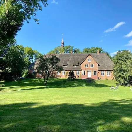 Сasa de vacaciones Relax In The Old Vicarage On Eiderstedt *