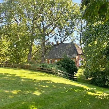Relax In The Old Vicarage On Eiderstedt *