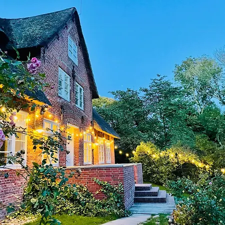 Сasa de vacaciones Relax In The Old Vicarage On Eiderstedt Tetenbull